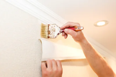Pose de papier peint à Tasso — revêtements muraux et toiles de verre